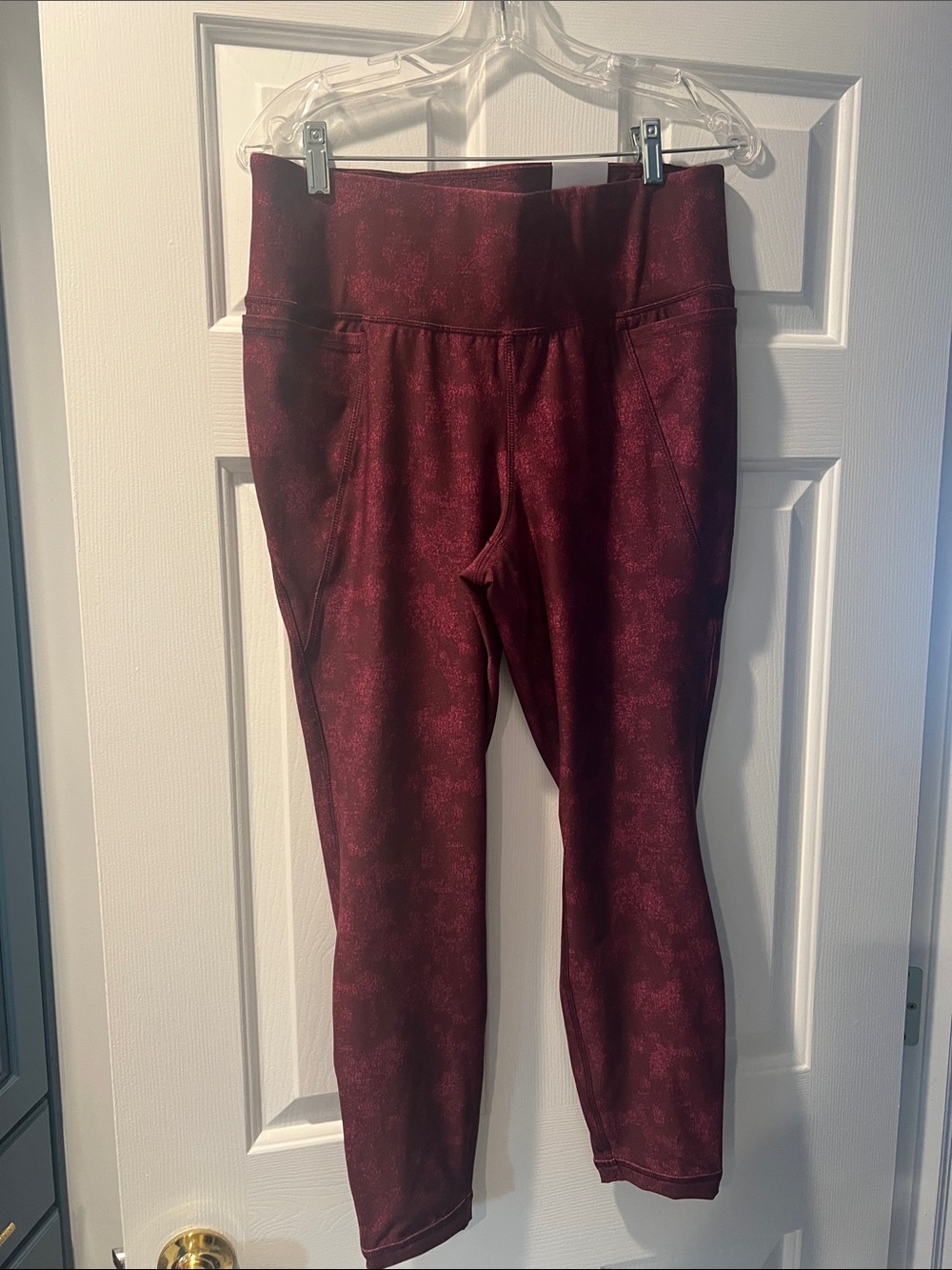 Women’s Burgundy Livi Active 7/8 Leggings